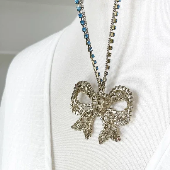 Betsey Johnson Bronze Blue Rhinestone Embellished Bow Statement Necklace - Picture 4 of 5